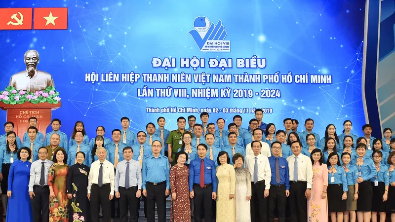 Bí thư Thành ủy TPHCM Nguyễn Thiện Nhân cùng các đồng chí lãnh đạo TPHCM, các đại biểu dự Đại hội Hội Liên hiệp Thanh niên Việt Nam TPHCM. Ảnh: VIỆT DŨNG