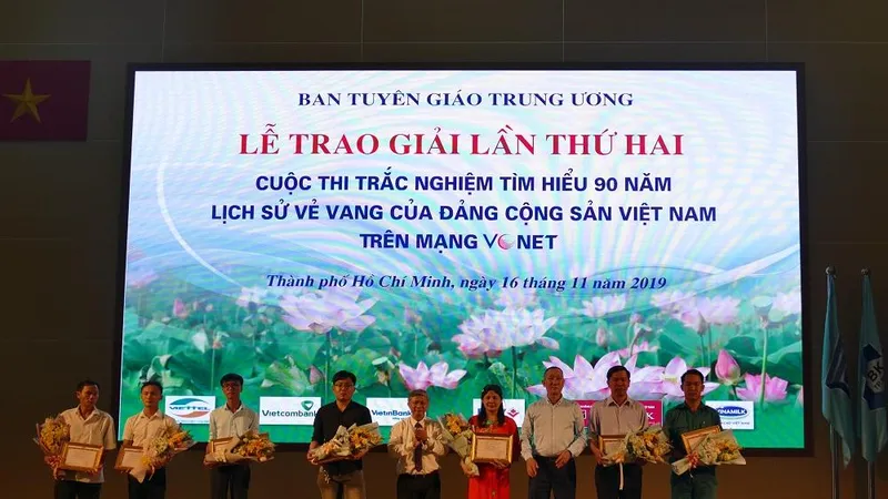 Gần 1,9 triệu lượt người thi tìm hiểu lịch sử 90 năm vẻ vang của Đảng