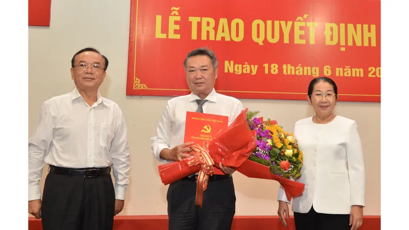 Đồng chí Phạm Quốc Bảo giữ chức Bí thư Đảng ủy Tổng Công ty Điện lực TPHCM