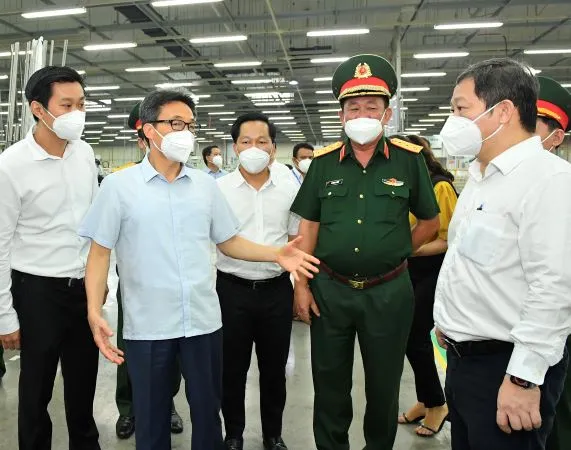 Phó Thủ tướng Chính phủ Vũ Đức Đam: Tuyệt đối không được có tâm lý buông lỏng, xả hơi