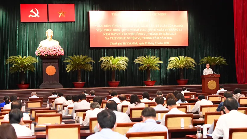 TPHCM thi hành kỷ luật nhiều cán bộ vi phạm phòng chống dịch Covid-19