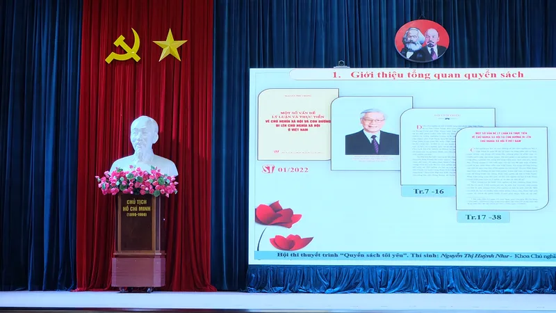 2 thí sinh giành giải nhất hội thi thuyết trình “Quyển sách tôi yêu”