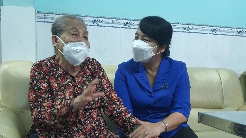 Thăm, chúc thọ người cao tuổi tiêu biểu ở TPHCM