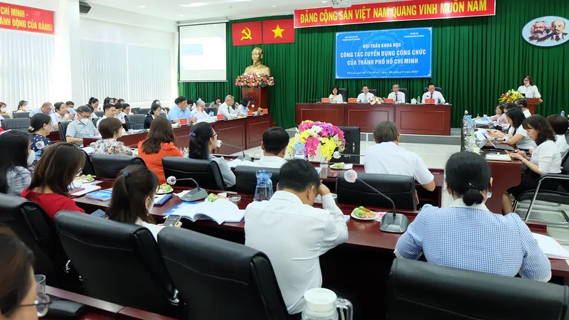 Thi tuyển công chức: Nhiều khó khăn cần tháo gỡ