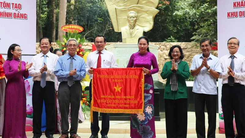 Đảng ủy khối Dân - Chính - Đảng TPHCM kỷ niệm 15 năm thành lập