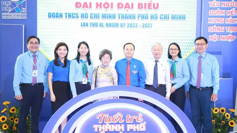 Phó Bí thư Thành ủy TPHCM Nguyễn Văn Hiếu dự và chúc mừng đại hội. Ảnh: NGÔ TÙNG