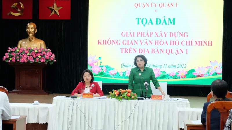 Xây dựng Không gian văn hóa Hồ Chí Minh tại quận 1: Chú trọng xây dựng đạo đức công vụ
