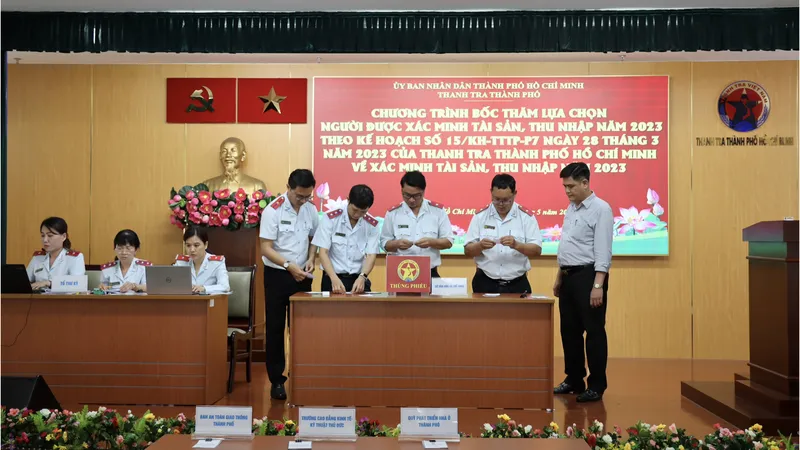 TPHCM: 12 đơn vị bốc thăm chọn 98 người xác minh tài sản, thu nhập năm 2023 