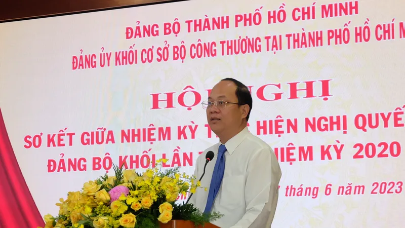 Tập trung tháo gỡ khó khăn cho doanh nghiệp 