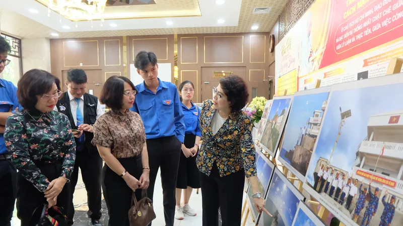 Trong 10 năm, nhân dân quận 1 đã cung cấp gần 25.300 thông tin cho công an
