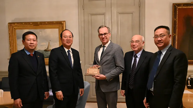 TPHCM và Thụy Điển trao đổi kinh nghiệm trong phát triển đô thị thông minh