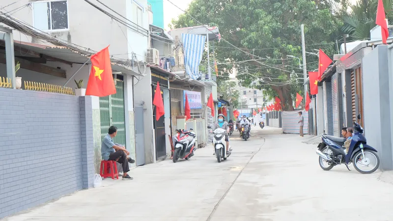 Quận 7 mừng công nhiều công trình mở rộng hẻm, xây mới cầu trong khu dân cư