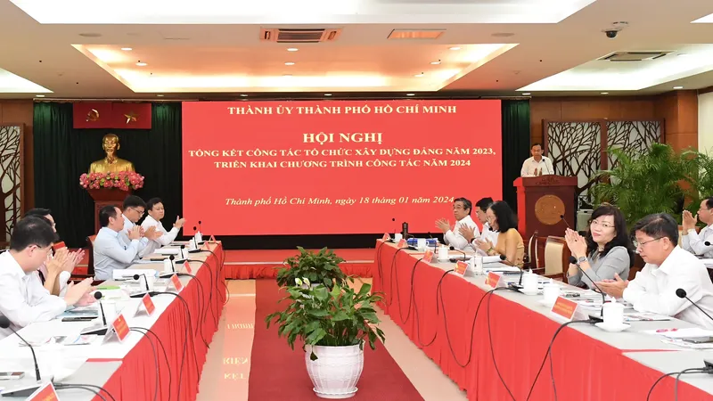 Tích cực chuẩn bị nguồn cán bộ nhiệm kỳ 2025 - 2030 và giai đoạn tiếp theo