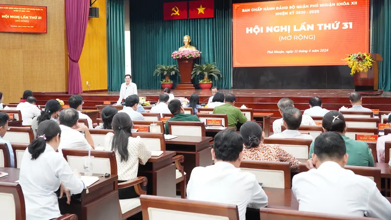 Tập trung mạnh mẽ cho chuyển đổi số ở khu phố