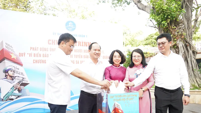 Quận 1 (TPHCM) phát động ủng hộ các quỹ vì biển đảo, vì người nghèo