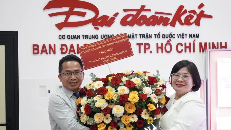 Trưởng Ban Tổ chức Thành ủy TPHCM Văn Thị Bạch Tuyết thăm, chúc mừng các cơ quan báo chí