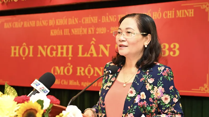 Tự kiểm tra, tự giám sát, kịp thời phát hiện, chấn chỉnh đảng viên có dấu hiệu vi phạm