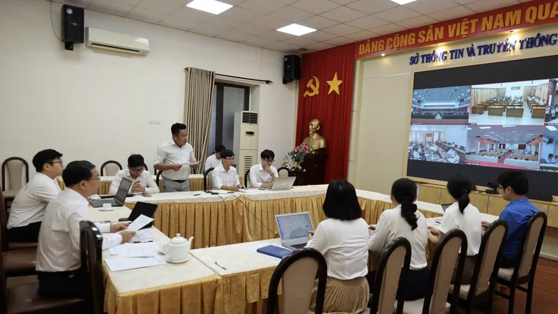 Phấn đấu 100% nhiệm vụ của UBND, Thường trực UBND TPHCM giao được theo dõi, đánh giá bằng dữ liệu số