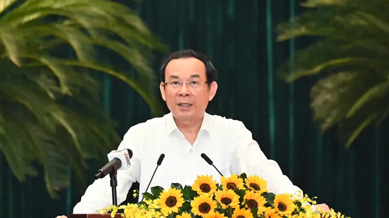 Bí thư Thành ủy TPHCM Nguyễn Văn Nên phát biểu kết luận hội nghị