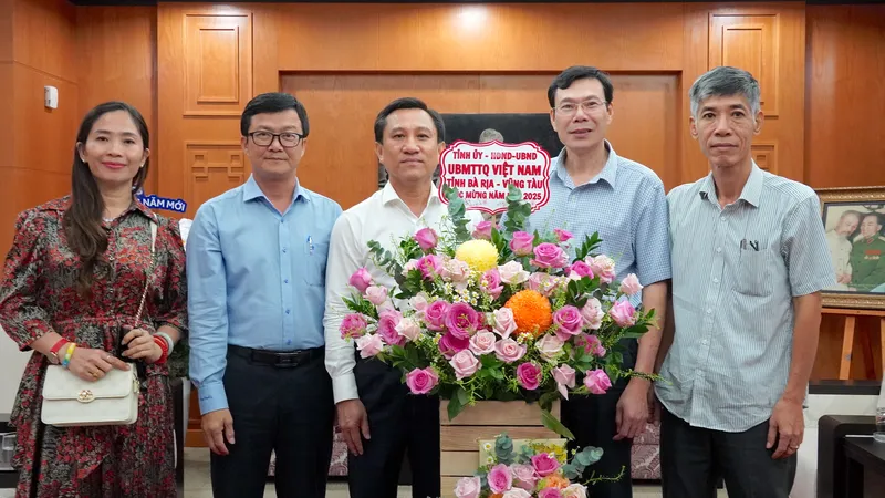 Đoàn lãnh đạo tỉnh Bà Rịa – Vũng Tàu chúc tết Báo SGGP