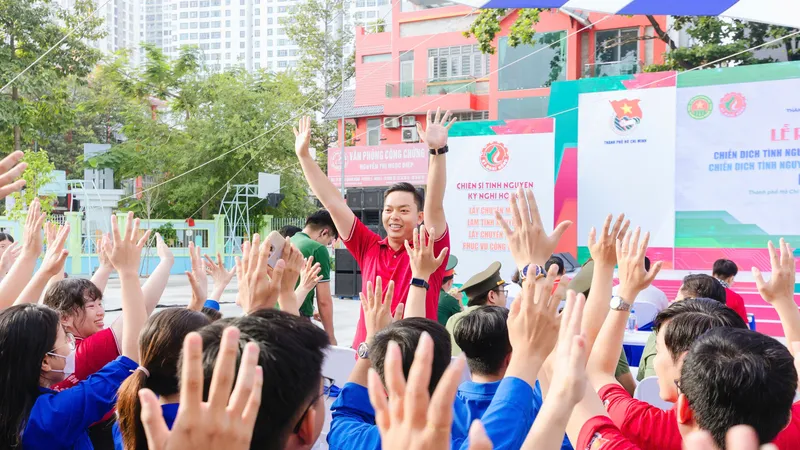 TPHCM: Hơn 100.000 chiến sĩ tình nguyện tham gia Chiến dịch Kỳ nghỉ hồng và Hành quân xanh năm 2025