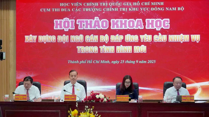 Xây dựng đội ngũ cán bộ đáp ứng yêu cầu trong tình hình mới