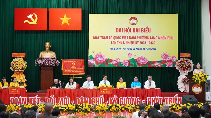 Mặt trận không chỉ vận động mà còn phải phục vụ và đồng hành cùng người dân