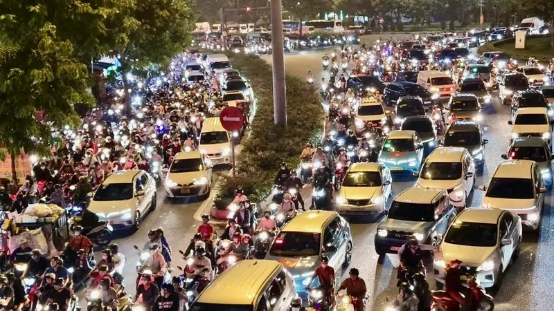 TPHCM: Đẩy mạnh các công trình giao thông để giảm kẹt xe