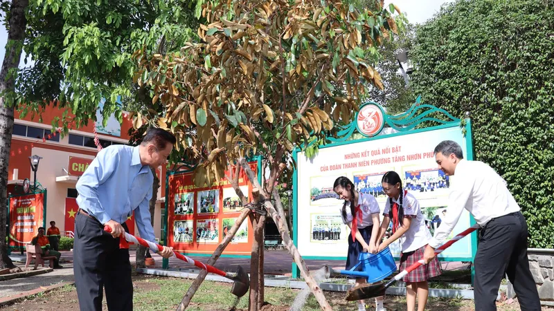 Nhiều địa phương phát động Tết trồng cây