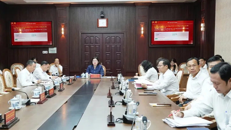 Tập trung đột phá công tác cán bộ đáp ứng yêu cầu của kỷ nguyên mới