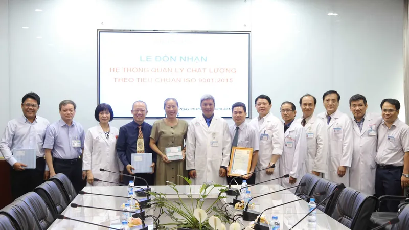 Bệnh viện Chợ Rẫy đón nhận chứng nhận ISO 9001:2015