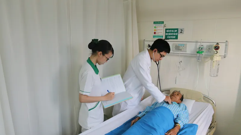 Các bác sĩ đang tích cực điều trị cho bệnh nhân