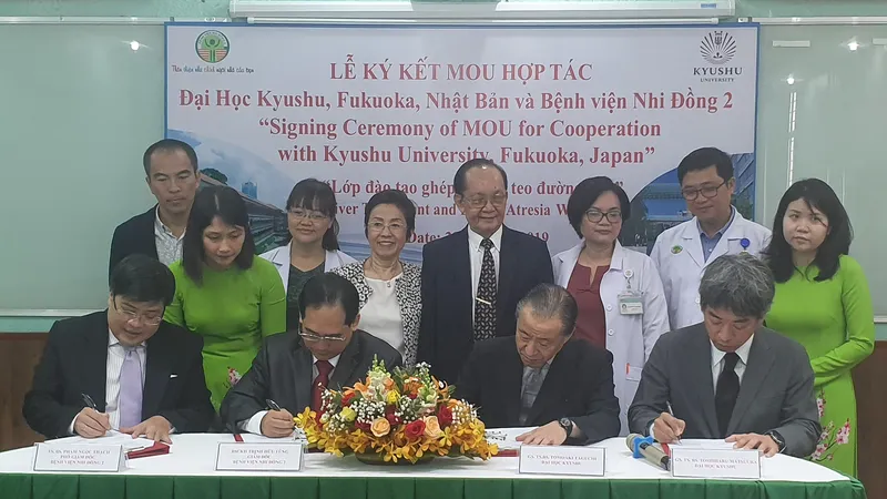 Toàn cảnh buổi ký kết