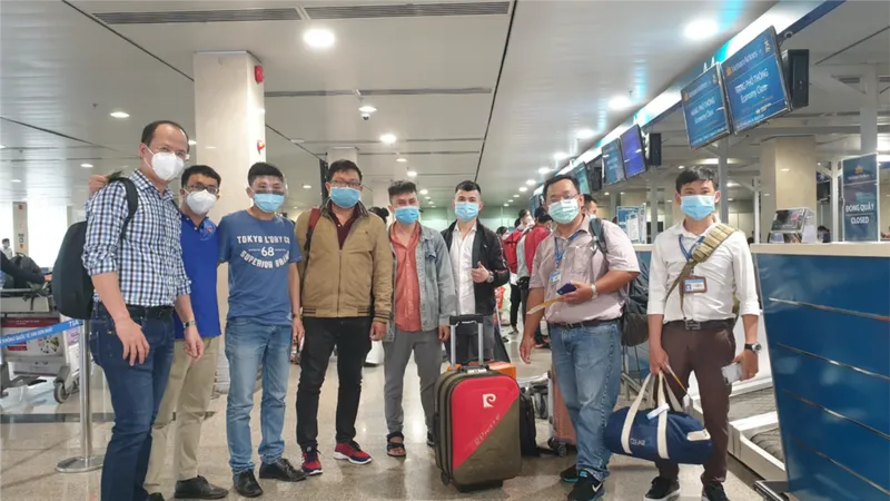 Đoàn bác sĩ TPHCM lên đường chi viện cho Đà Nẵng. Ảnh: Sở Y tế TPHCM