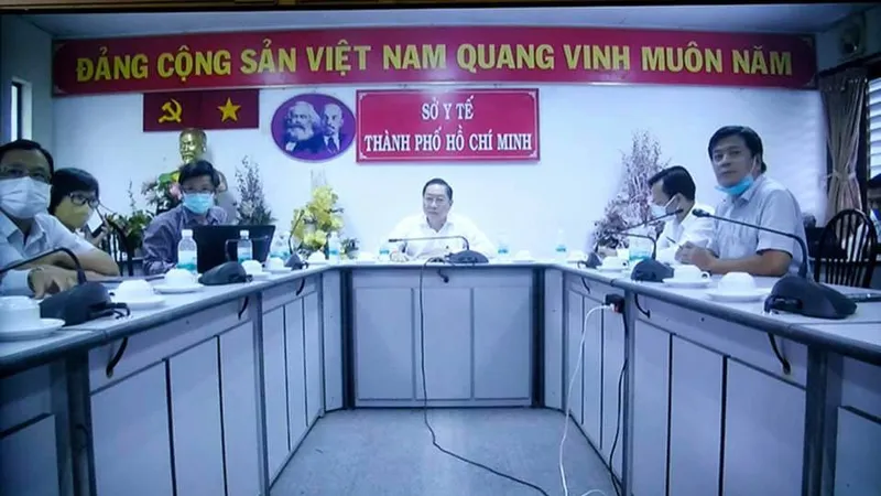 Lãnh đạo Sở Y tế TPHCM họp trực tuyến với lãnh đạo Bộ Y tế vào chiều 30-11, sau ca lây nhiễm từ người cách ly