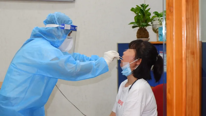 Hai vợ chồng bệnh nhân ở Bệnh viện Hoàn Mỹ Sài Gòn nhiễm biến chủng Ấn Độ