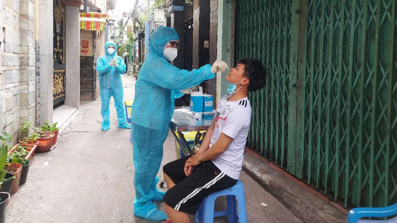 Môt một con hẻm đang bị phong tỏa