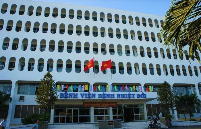 Bệnh viện Bệnh Nhiệt đới “bác” thông tin bệnh nhân 7.445 tử vong do Covid-19