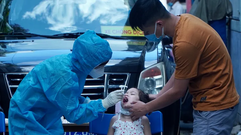 Phát hiện 3 ca mắc Covid-19 tại quận Tân Phú, phong tỏa tạm thời 48 hộ dân