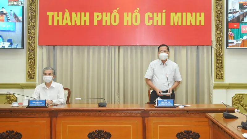 Đồng chí Phan Văn Mãi phát biểu tại cuộc họp. Ảnh: CAO THĂNG