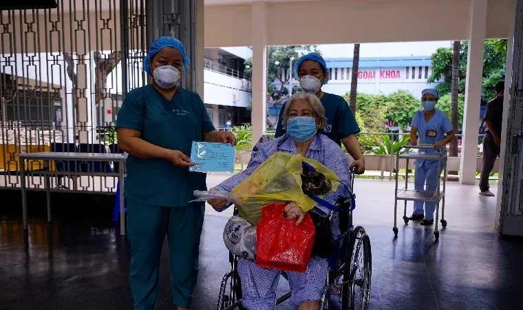 Một bệnh nhân điều trị ổn định được xuất viện tại Bệnh viện Nhân dân Gia Định