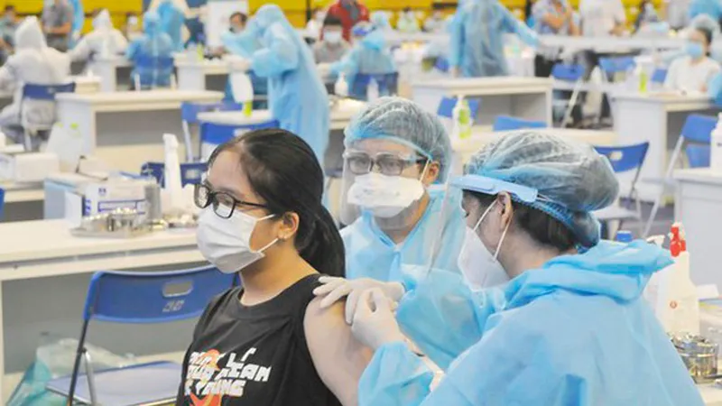 Phó Giám đốc HCDC: Tiêm trễ mũi 2 vaccine Moderna không ảnh hưởng nhiều đến hiệu quả bảo vệ