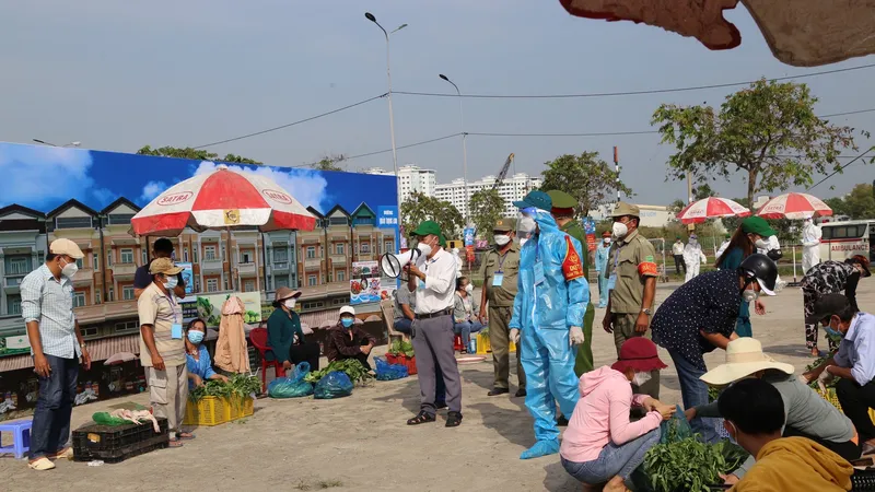 Toàn cảnh buổi diễn tập phòng chống dịch Covid-19 trên địa bàn phường 7, quận 8