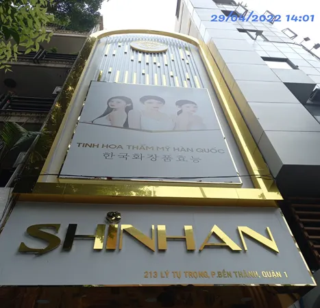 cơ sở “ShinHan - tinh hoa thẩm mỹ Hàn Quốc” buộc tạm ngưng hoạt động