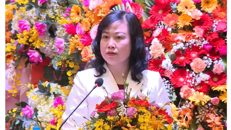 Bộ trưởng Bộ Y tế Đào Hồng Lan phát biểu tại lễ tốt nghiệp bác sĩ đa khoa, Trường Đại học Y dược TPHCM