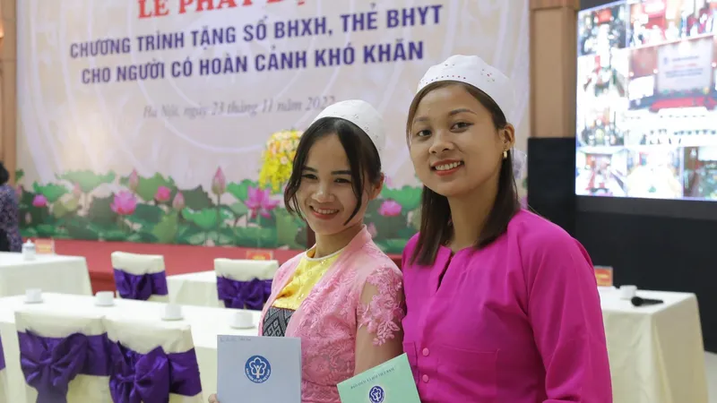 Người có hoàn cảnh khó khăn được nhận sổ BHXH