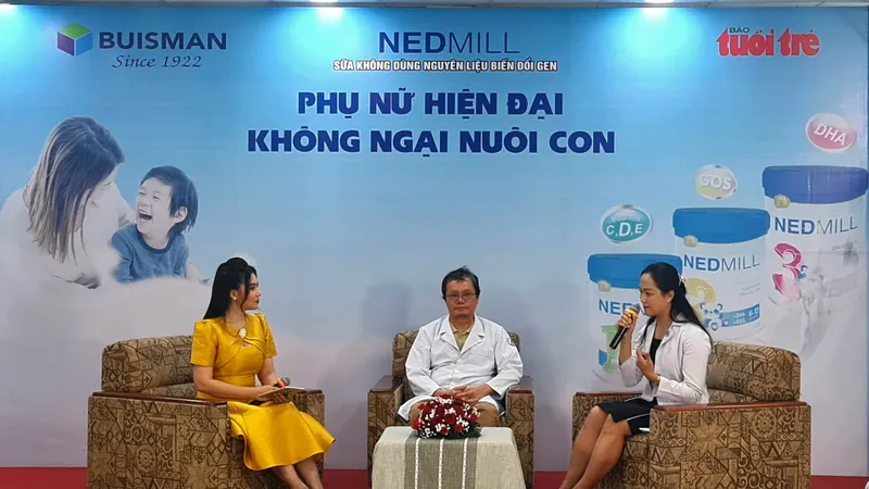 Các chuyên gia chia sẻ tại buổi tọa đàm