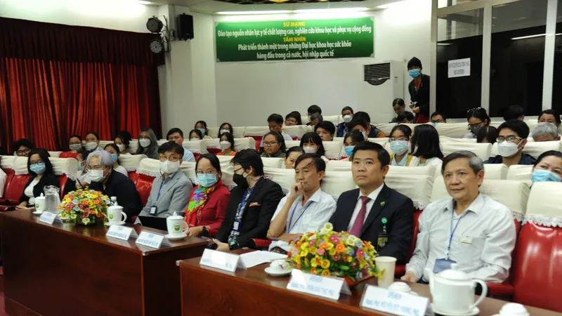 Các đại biểu tham dự tại hội thảo