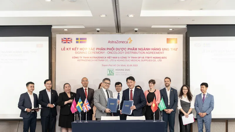 Toàn cảnh lễ ký kết