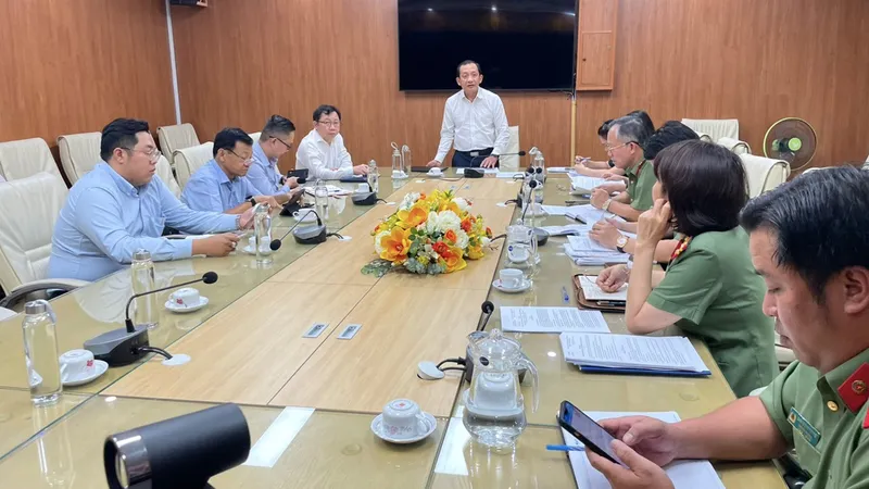 PGS-TS Nguyễn Anh Dũng, Phó Giám đốc Sở Y tế TPHCM phát biểu tại cuộc họp